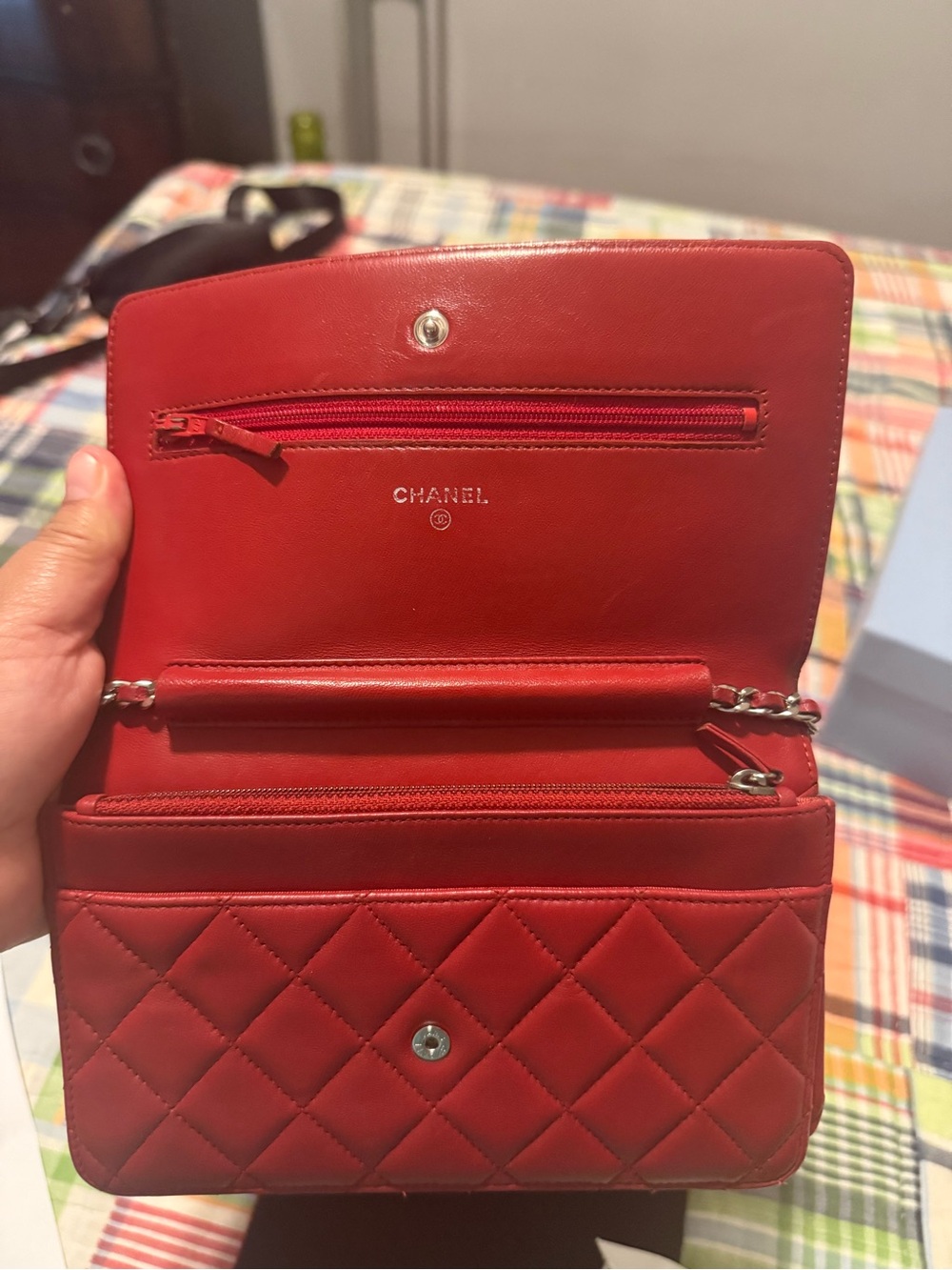 CHANEL Quilted Leather Chain Card Holder Wallet in Burgundy Red - Picture 6 of 9